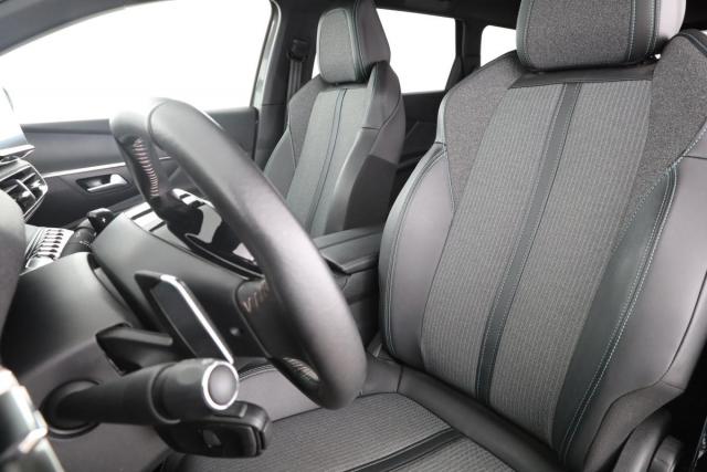 Peugeot 5008 image 4