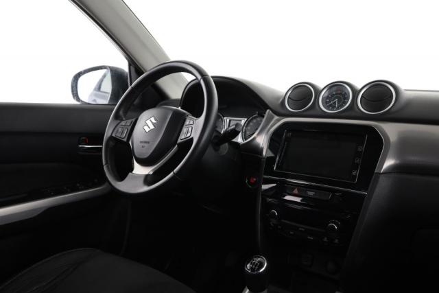 Suzuki Vitara image 4