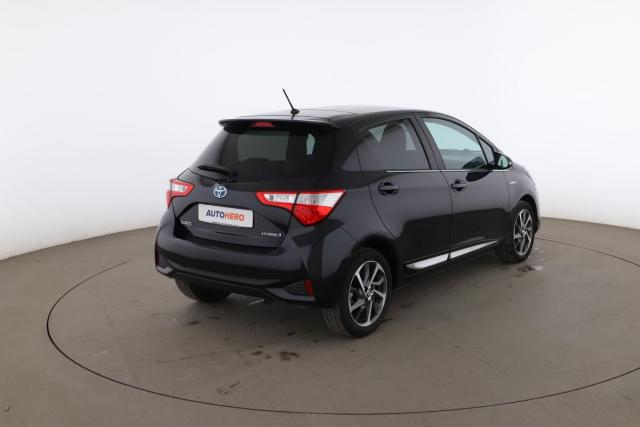 Toyota Yaris image 2