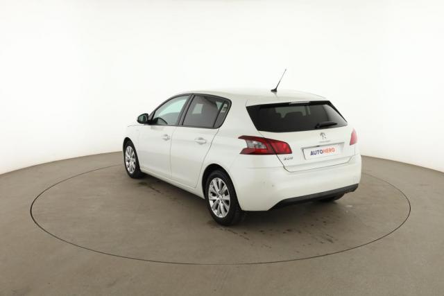 Peugeot 308 image 1