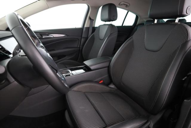 Opel Insignia image 1