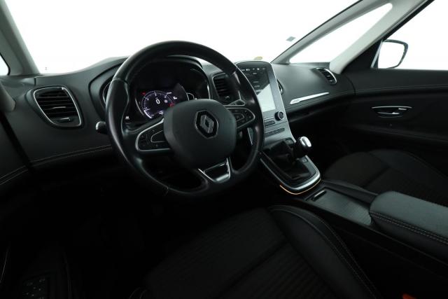 Renault Grand Scénic image 1