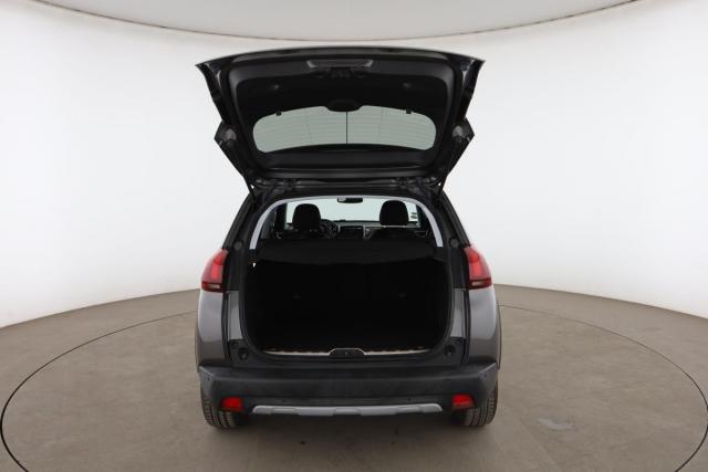 Peugeot 2008 image 8