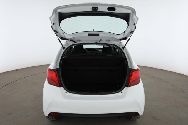 Toyota Yaris image 2
