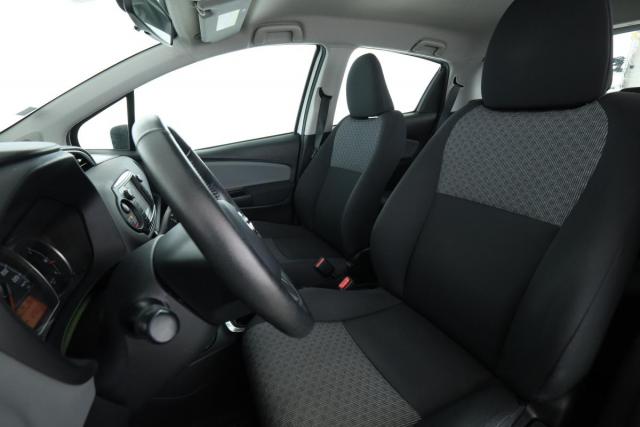 Toyota Yaris image 9