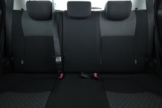 Toyota Yaris image 8