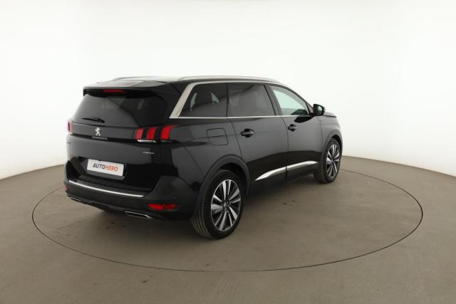 Peugeot 5008 image 8
