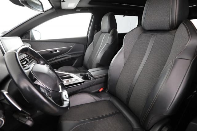 Peugeot 5008 image 2