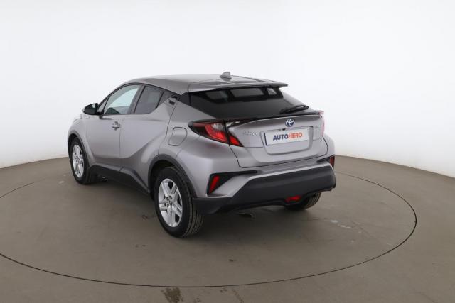 Toyota C-Hr image 1