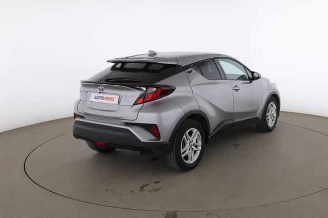 Toyota C-Hr image 4