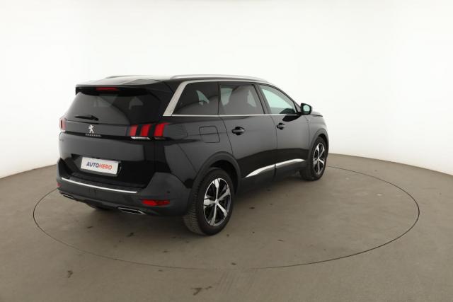 Peugeot 5008 image 4