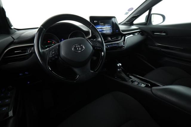 Toyota C-Hr image 7