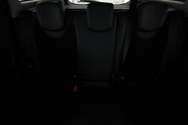 Renault Clio Estate image 9