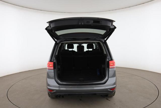 Volkswagen Touran image 1