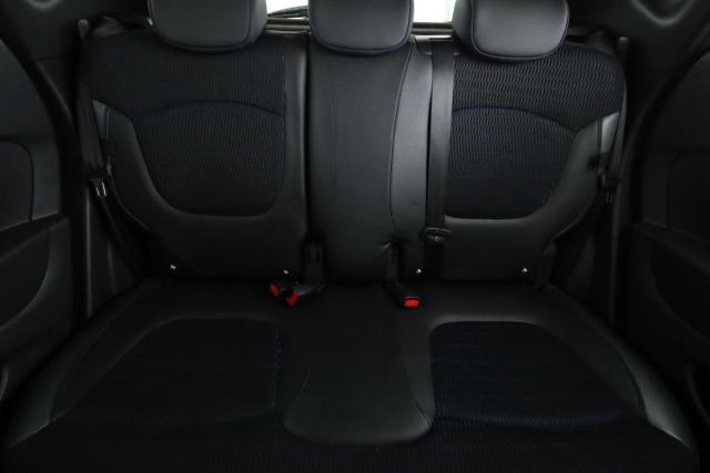 Renault Captur image 1