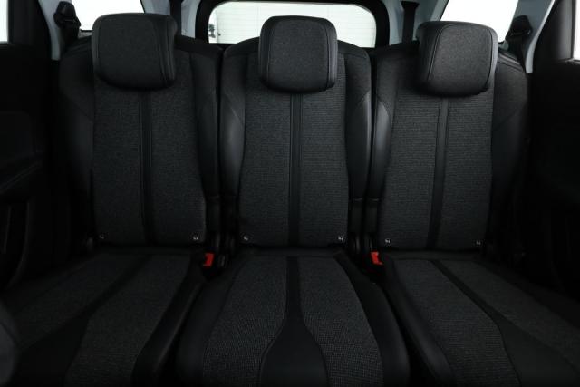 Peugeot 5008 image 3