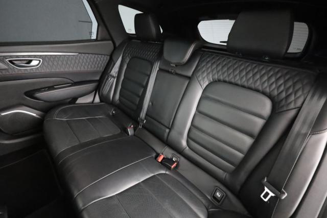 Renault Talisman Estate image 3