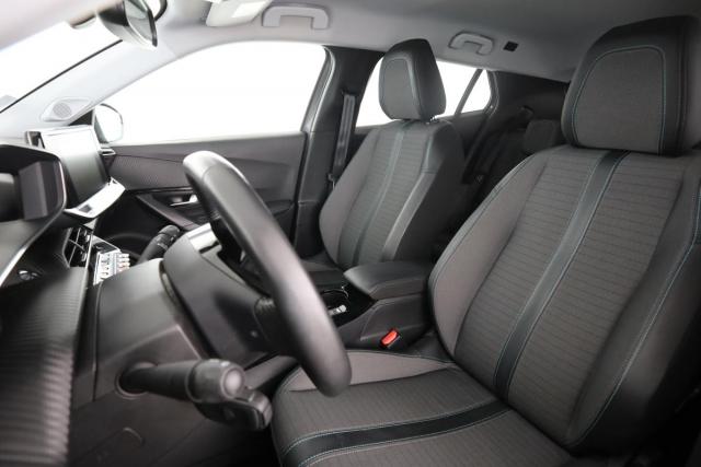 Peugeot 2008 image 7