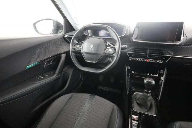 Peugeot 2008 image 9