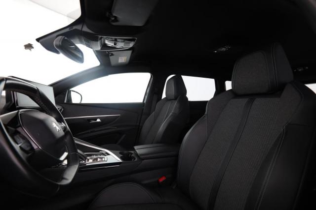 Peugeot 5008 image 2