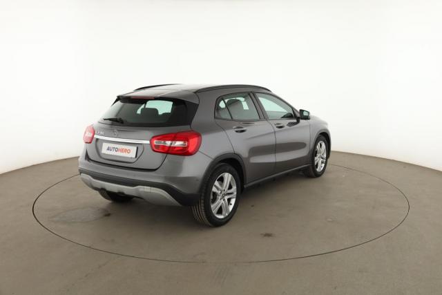 Mercedes Benz Gla image 5