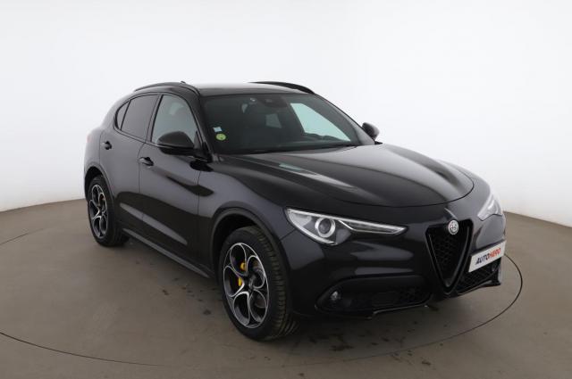 Alfa Romeo Stelvio image 7