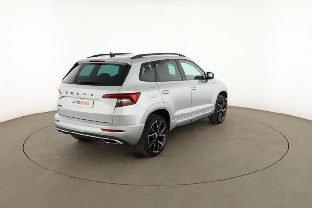 Skoda Karoq image 1