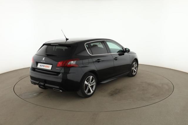 Peugeot 308 image 8