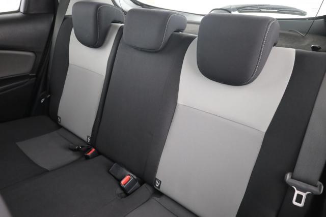 Toyota Yaris image 7