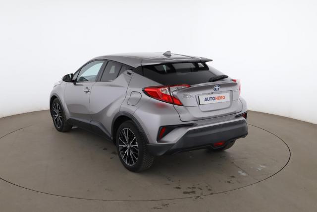 Toyota C-Hr image 9