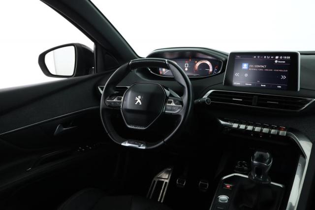 Peugeot 5008 image 2