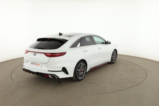 Kia Proceed image 1