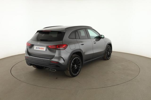 Mercedes Benz Gla image 6