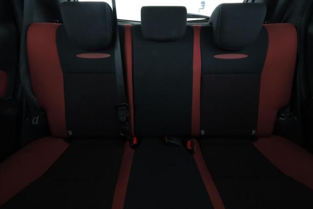 Toyota Yaris image 4