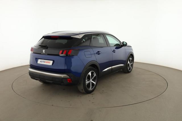 Peugeot 3008 image 2
