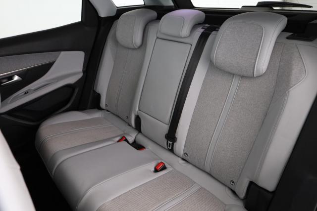 Peugeot 3008 image 8