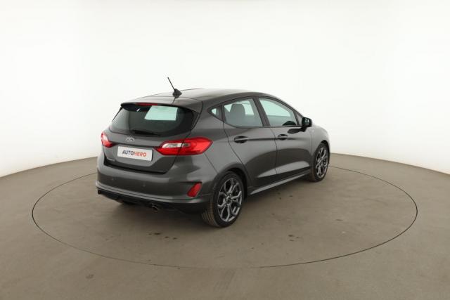 Ford Fiesta image 8