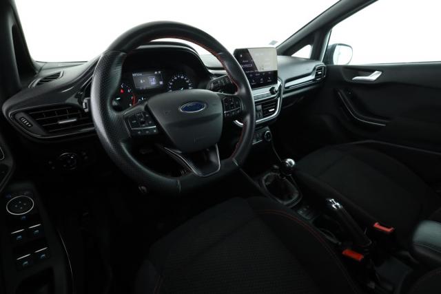 Ford Fiesta image 5