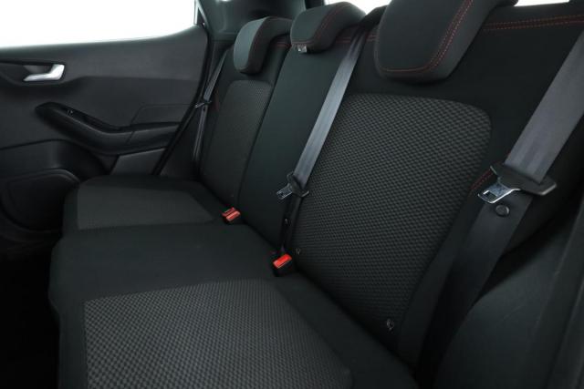 Ford Fiesta image 3