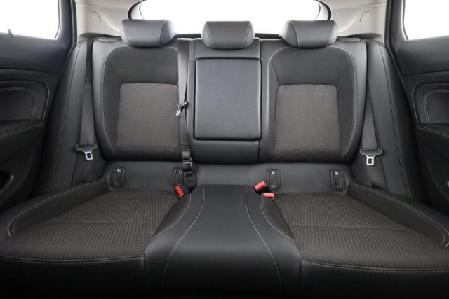 Opel Insignia image 8