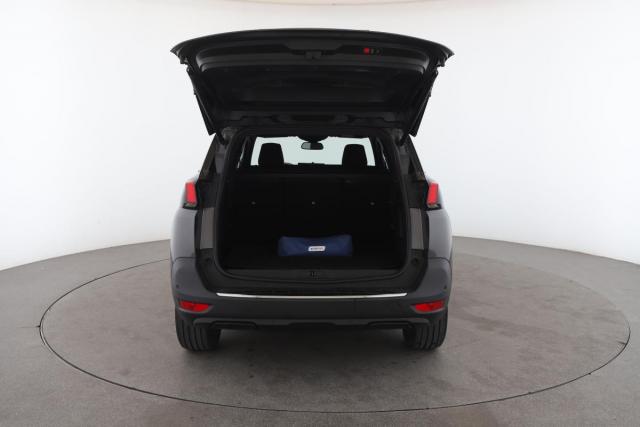 Peugeot 5008 image 1