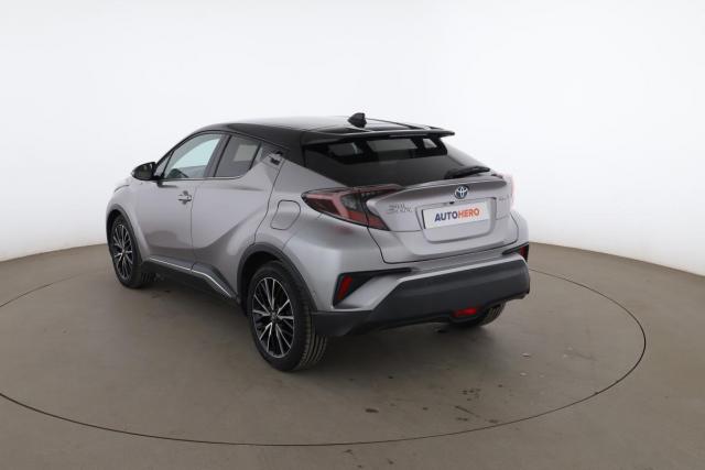 Toyota C-Hr image 8