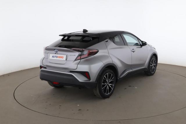 Toyota C-Hr image 1