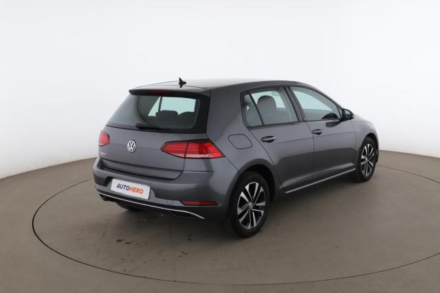 Volkswagen Golf image 8