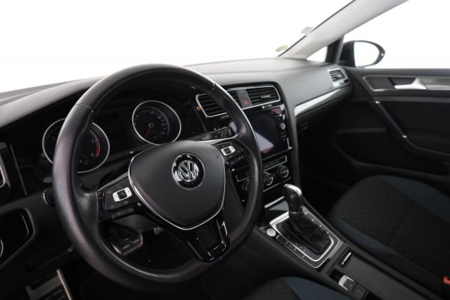 Volkswagen Golf image 7