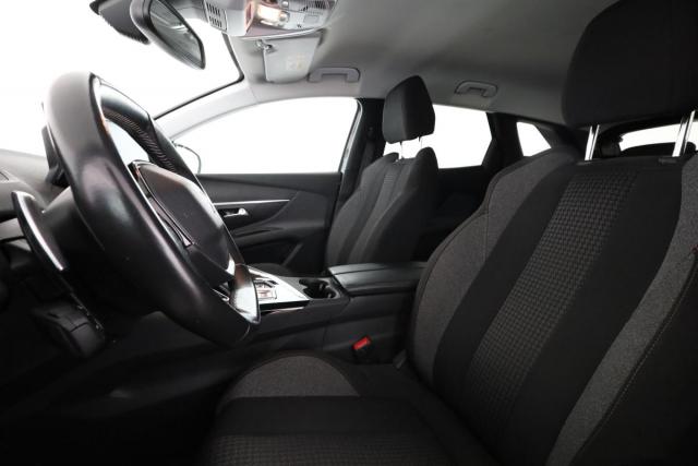 Peugeot 3008 image 2