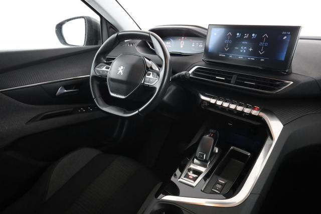 Peugeot 3008 image 1