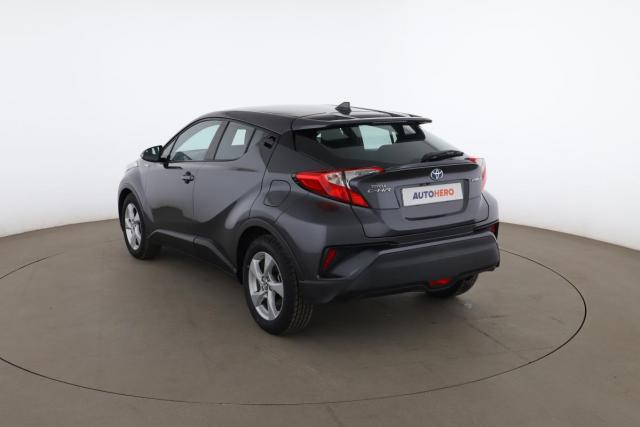 Toyota C-Hr image 9