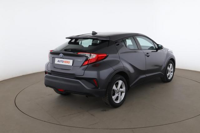 Toyota C-Hr image 5