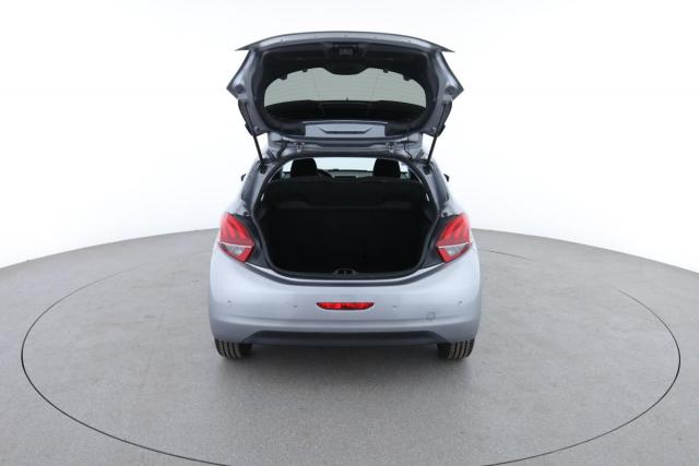 Peugeot 208 image 9